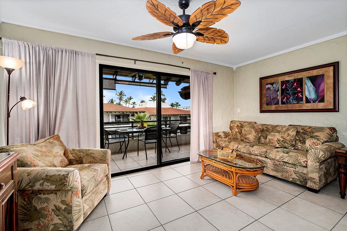 Condo in Kailua-Kona · ★4.71 · 1 bedroom · 2 beds · 1 private bath - Photo 5