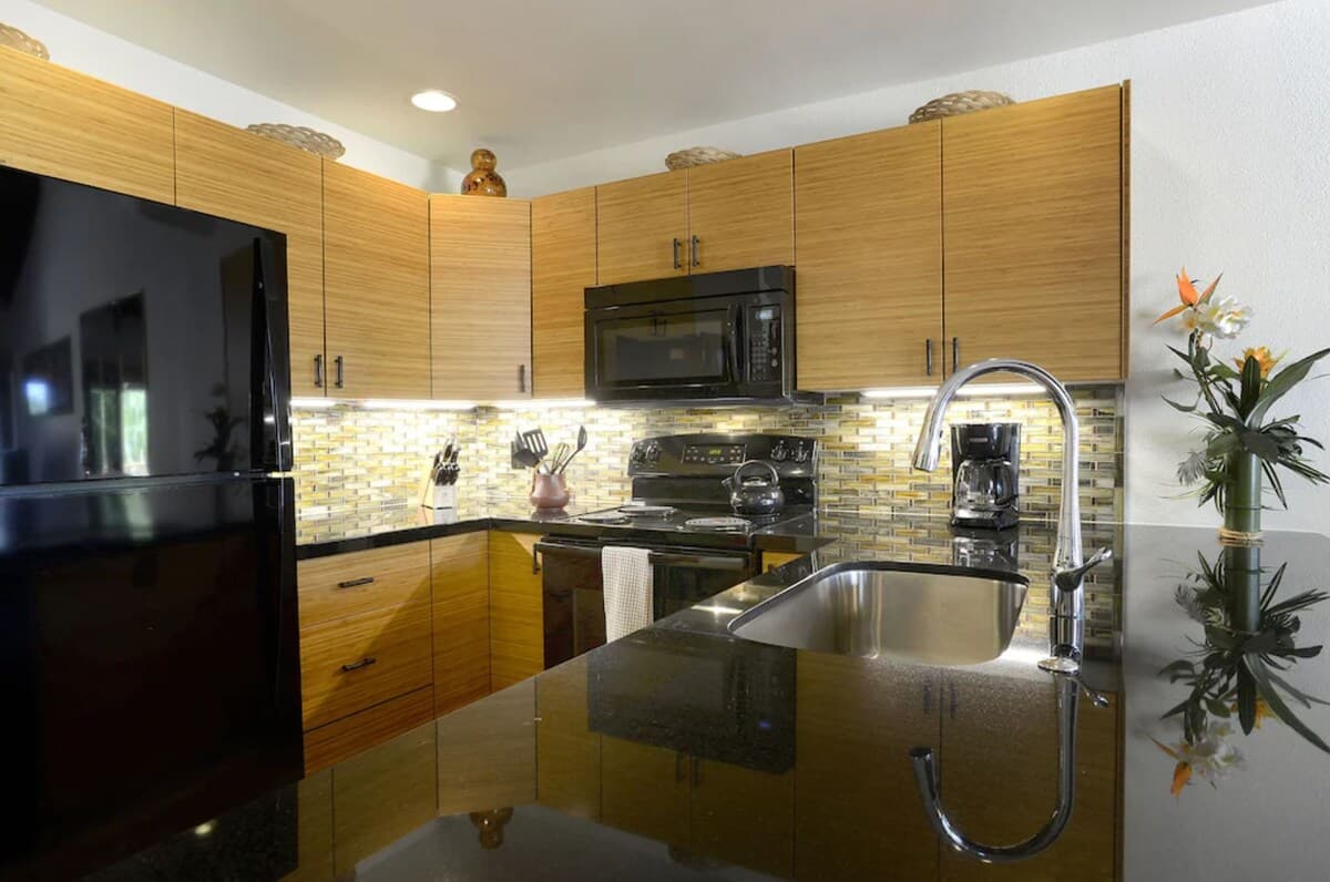 Condo in Kihei · ★5.0 · 2 bedrooms · 3 beds · 2 private baths - Photo 5
