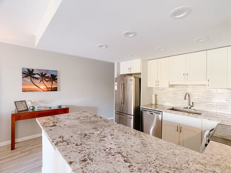 Condo in Kihei · ★4.95 · 1 bedroom · 2 beds · 2 private baths - Photo 4