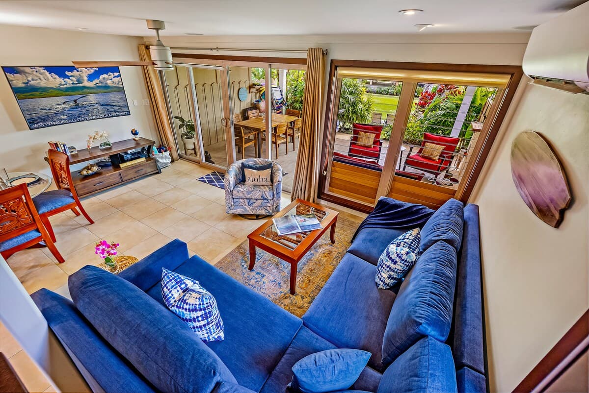 Townhouse in Lahaina · ★4.96 · 2 bedrooms · 3 beds · 2.5 baths - Photo 5