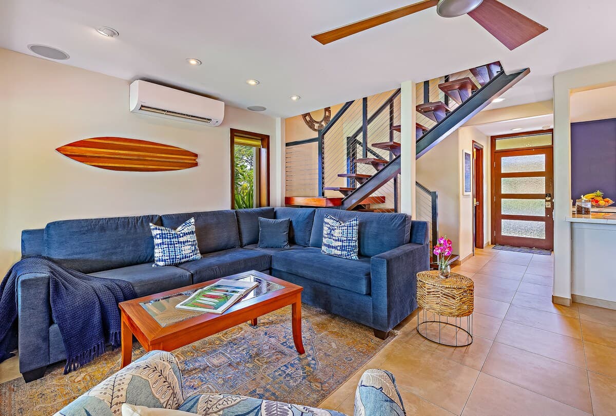 Townhouse in Lahaina · ★4.96 · 2 bedrooms · 3 beds · 2.5 baths - Photo 3