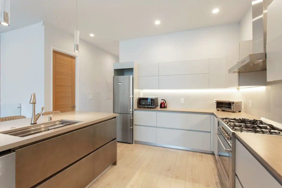 Mission District 3BR, Chef's Kitchen & Yard - Photo 4