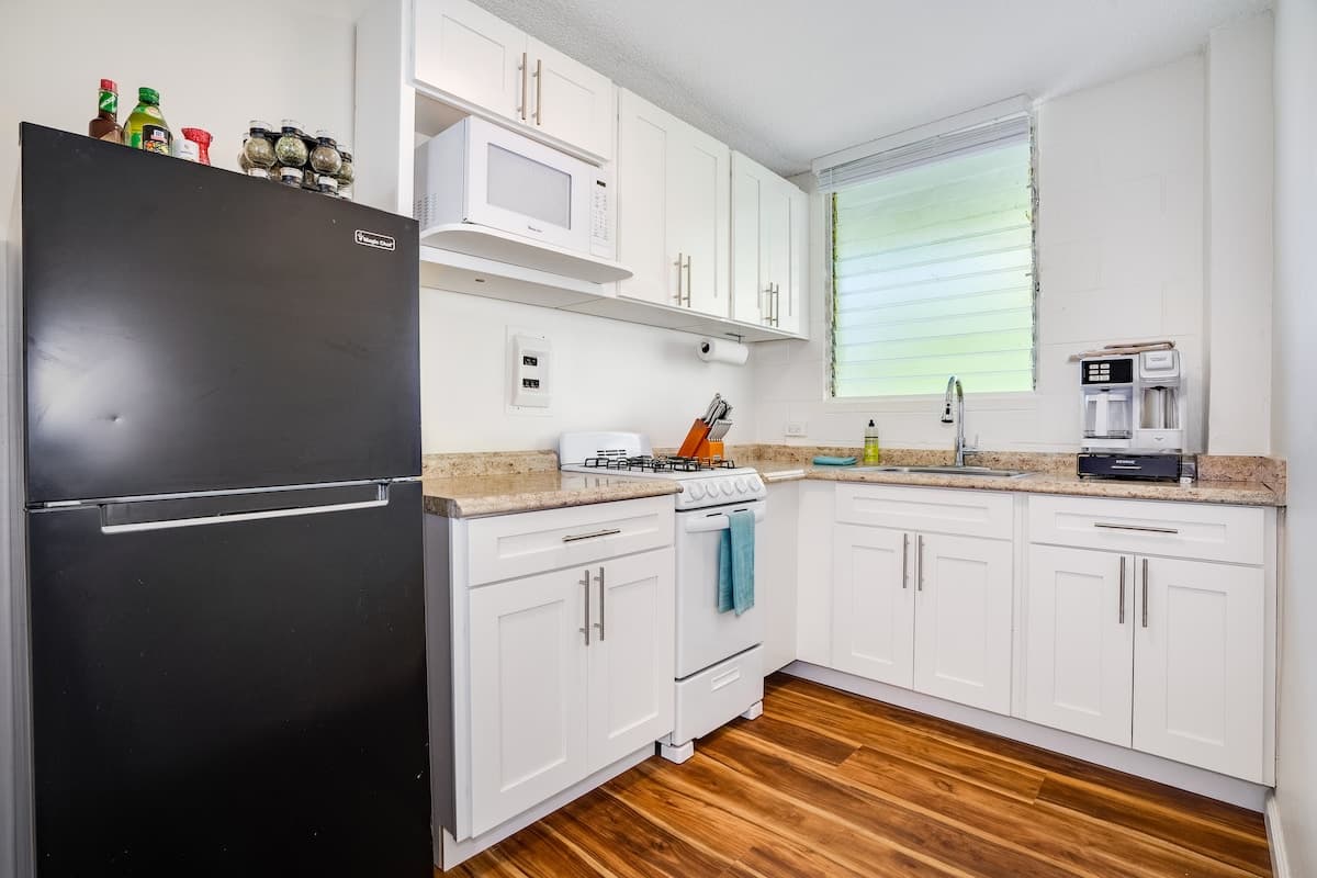 Condo in Honolulu · ★4.73 · 1 bedroom · 2 beds · 1 private bath - Photo 3