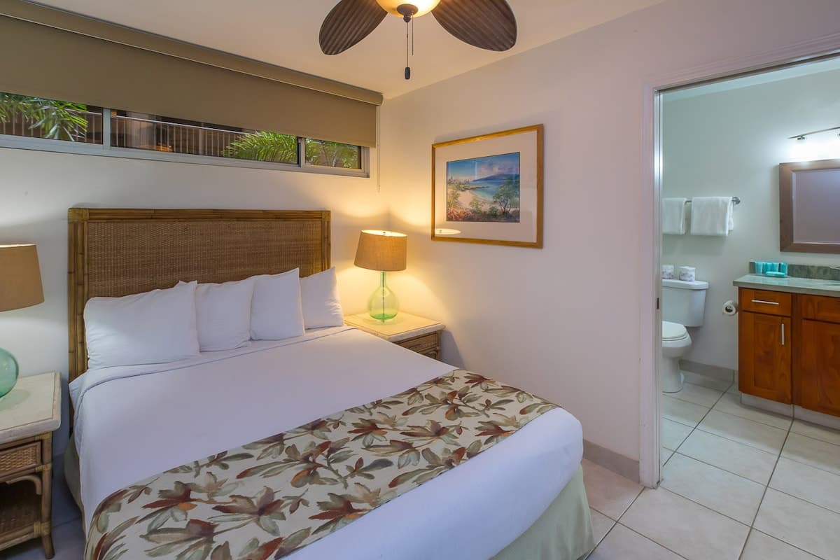 Waikiki Unit 205 Park View 1B *Summer Special!* - Photo 5