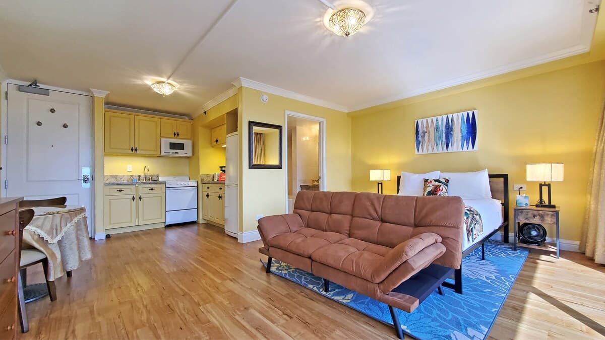 RG 1905 | Royal Garden QN Studio⁕Full Kitchen⁕3Cap - Photo 1