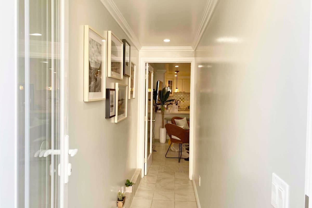 Cozy 3/2 private unit with charming yard relax - Photo 3