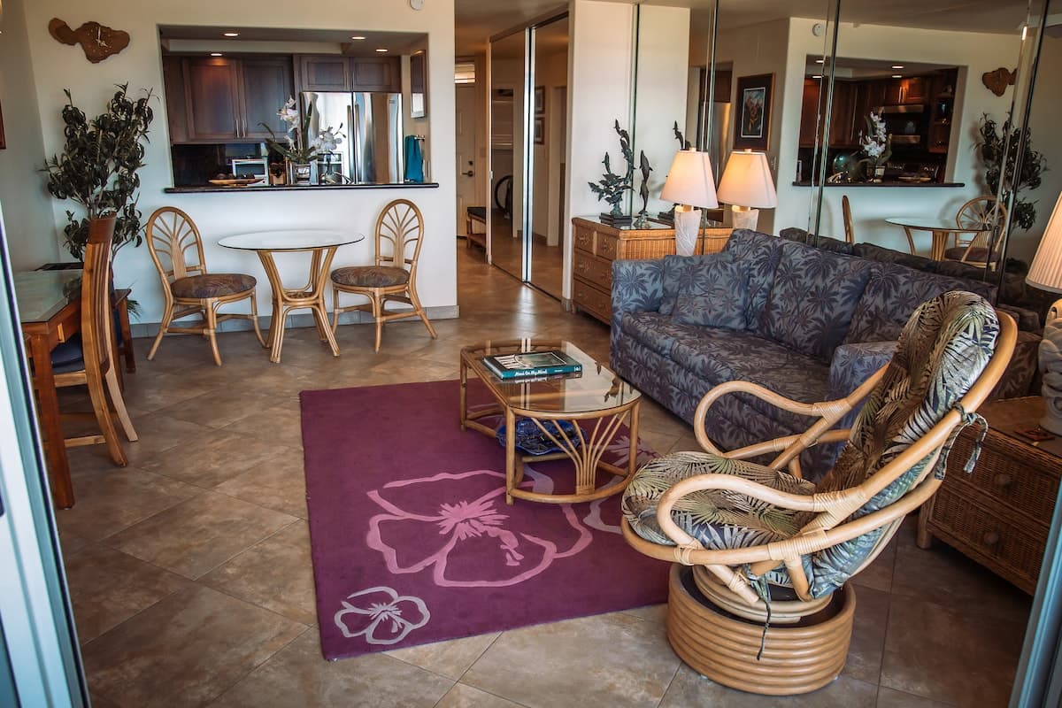 Condo in Kihei · ★4.84 · 1 bedroom · 2 beds · 1 bath - Photo 2