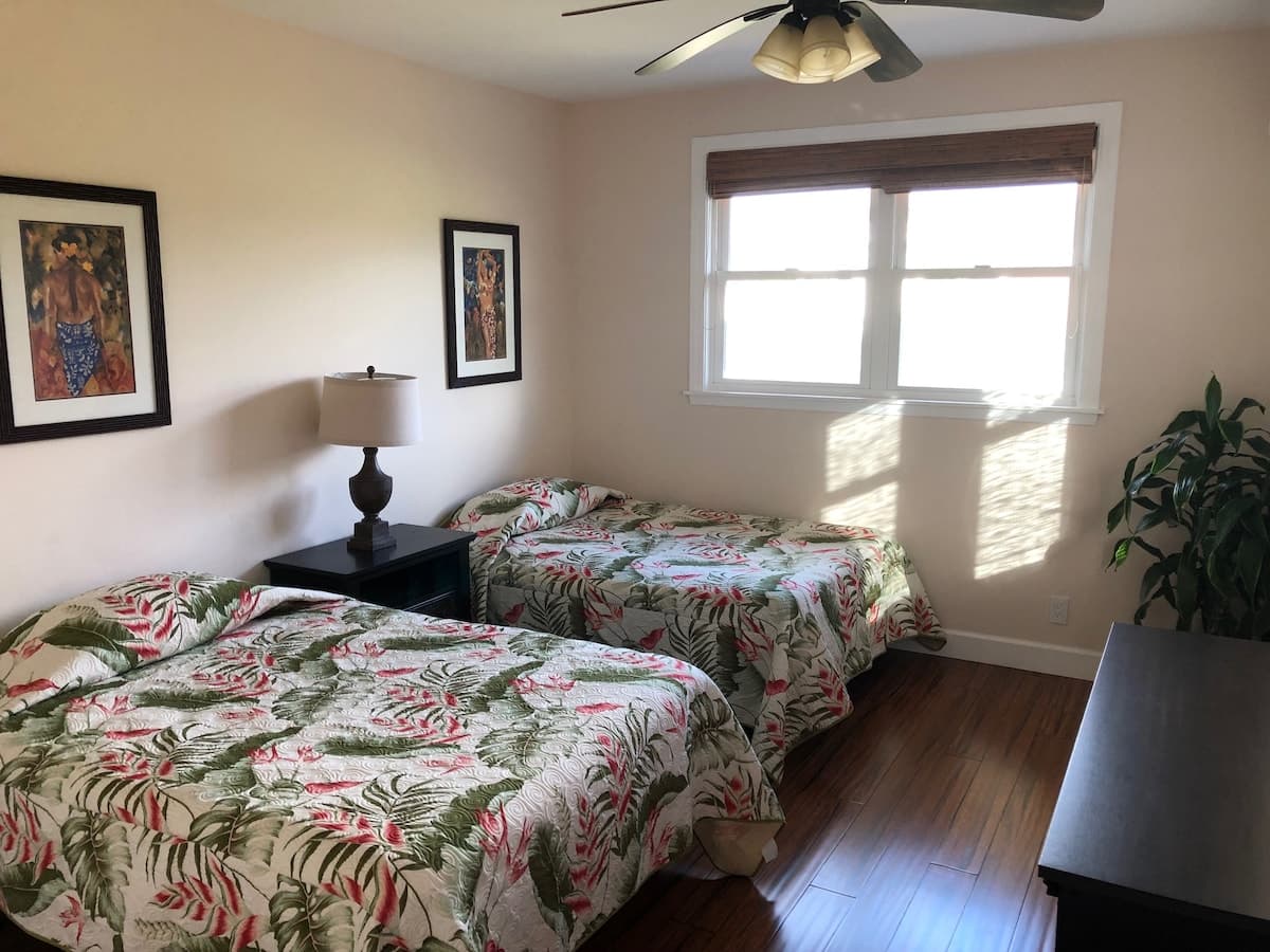 Home in Koloa · ★5.0 · 4 bedrooms · 6 beds · 3.5 baths - Photo 5