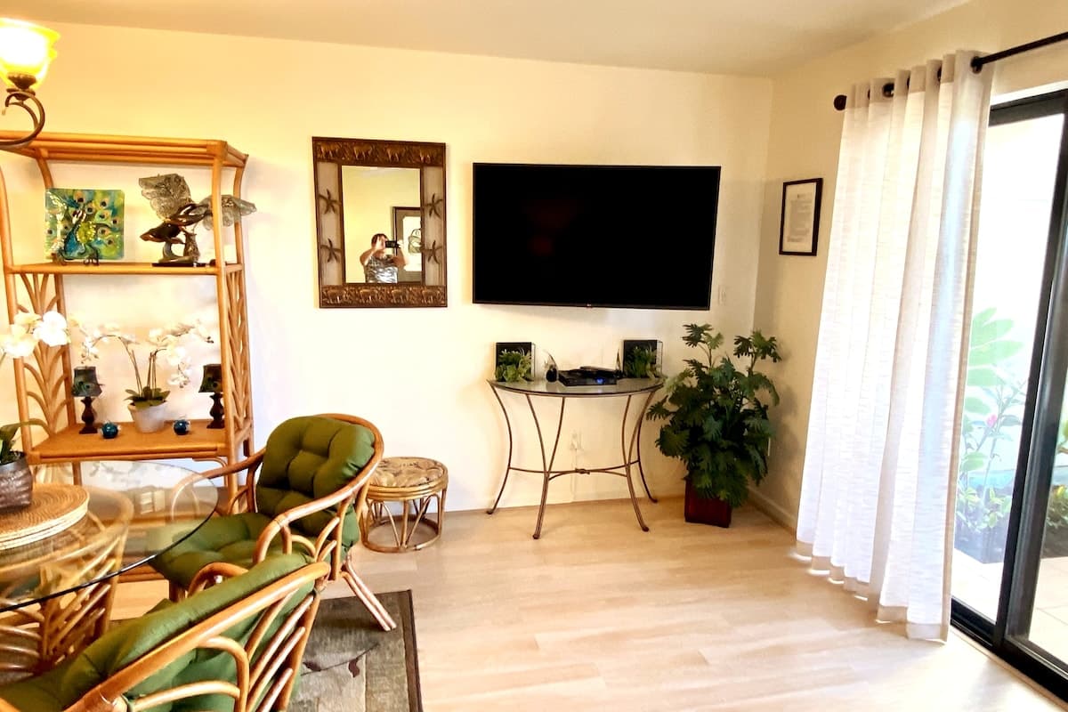 Condo in Kihei · ★4.94 · 1 bedroom · 2 beds · 2 private baths - Photo 2