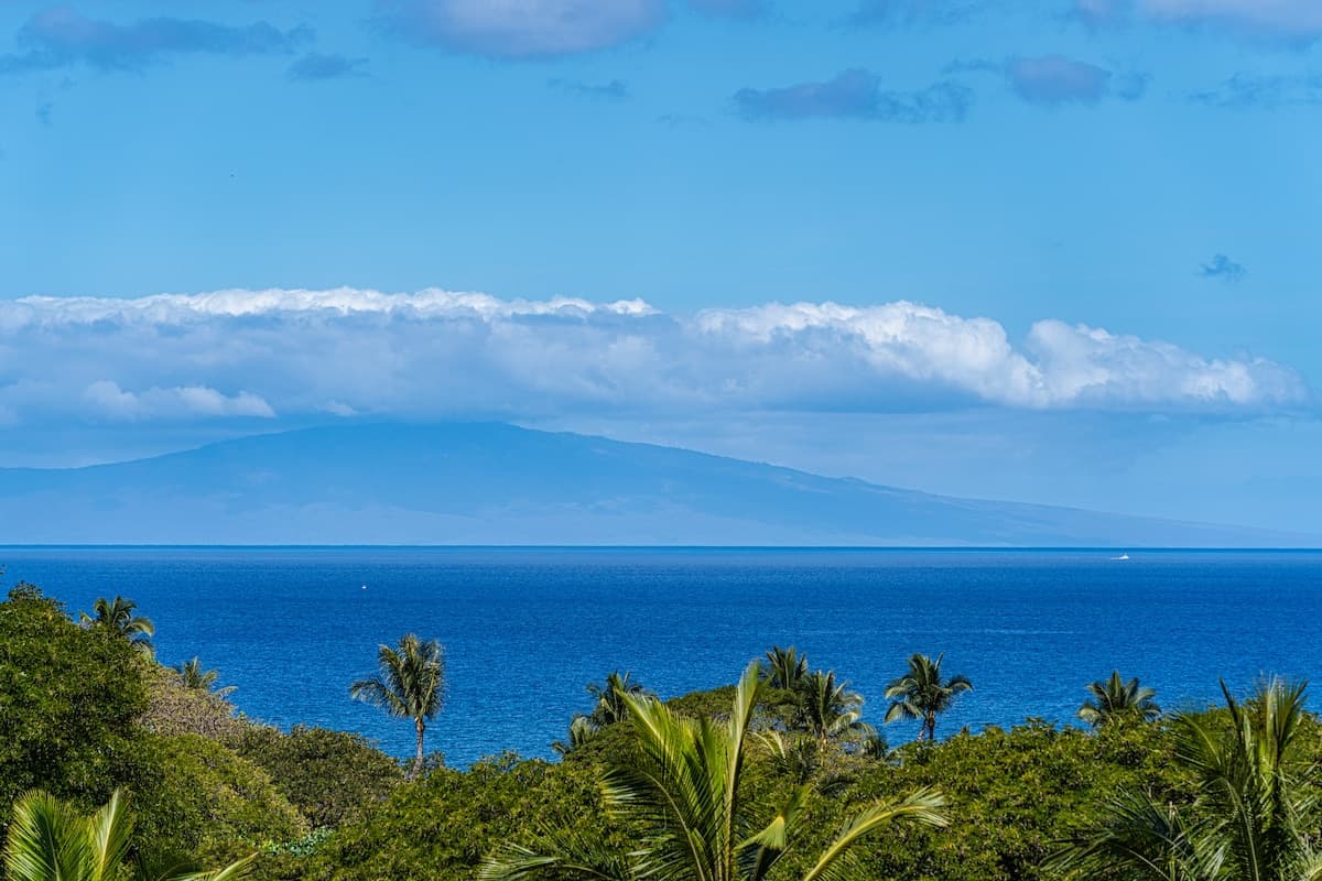 Villa in Kihei · ★4.87 · 3 bedrooms · 5 beds · 3.5 private baths - Photo 1