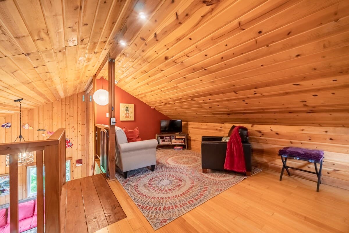 Cabin in Mountain View · ★4.95 · 2 bedrooms · 3 beds · 1 private bath - Photo 2