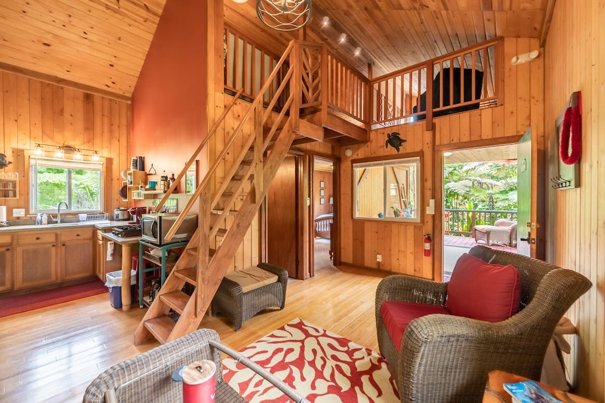 Cabin in Mountain View · ★4.95 · 2 bedrooms · 3 beds · 1 private bath - Photo 1