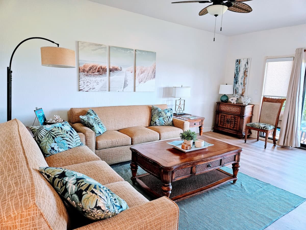 Condo in Lihue · ★4.87 · 1 bedroom · 2 beds · 1.5 baths - Photo 1