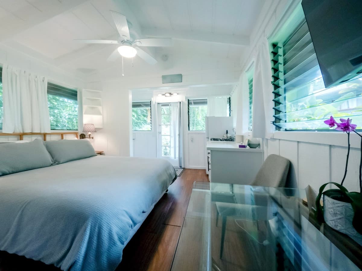 Ipo Cottage - Steps to the beach - Photo 2