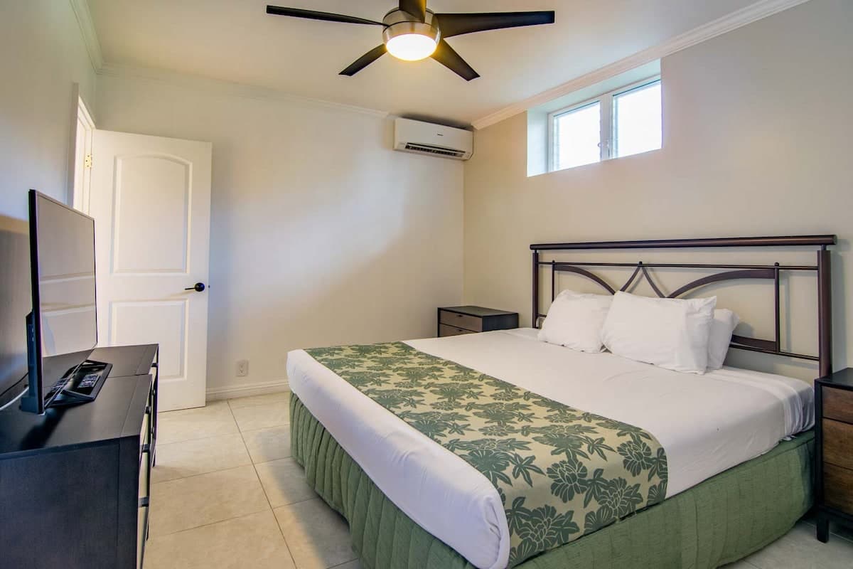 Waikiki Unit 202 Oceanfront *Summer Special!* - Photo 1