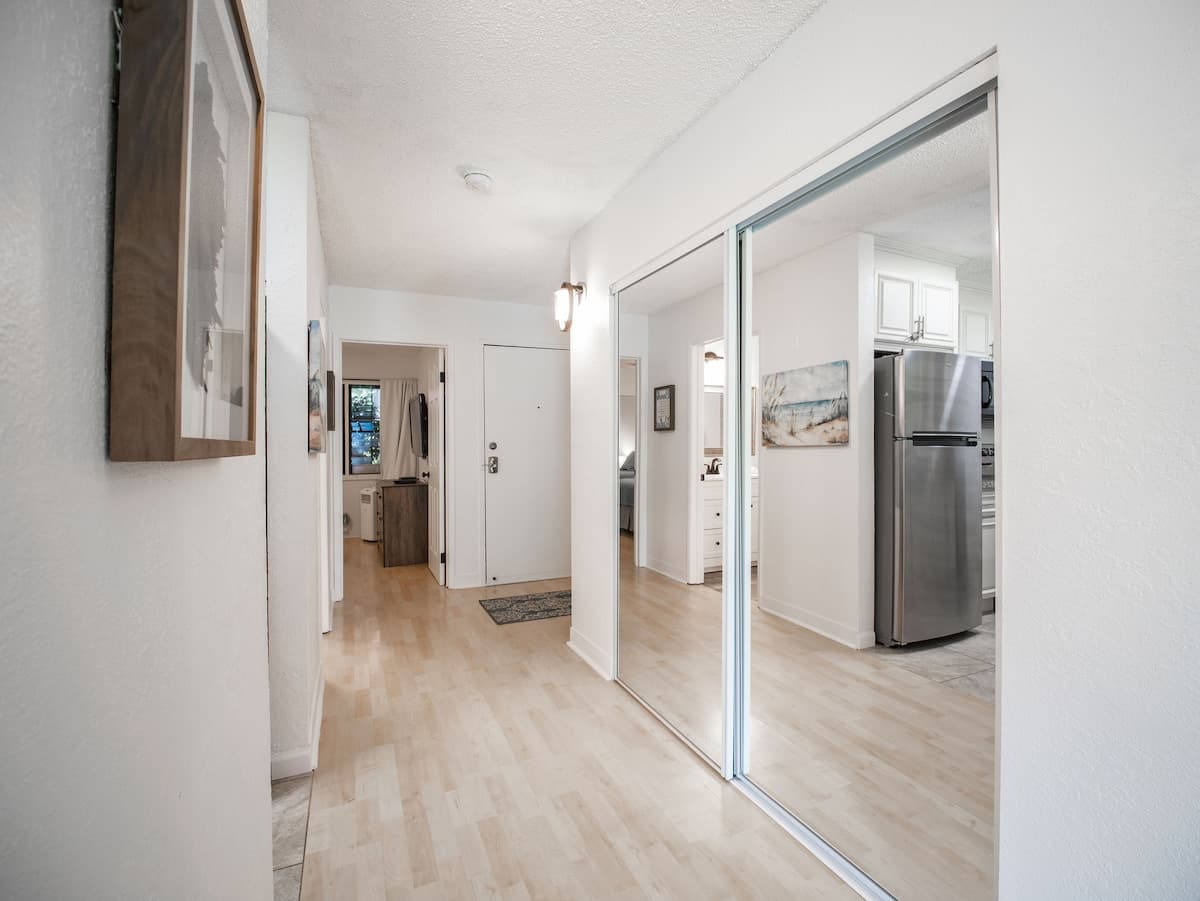 Condo in Kihei · ★4.88 · 1 bedroom · 2 beds · 1 bath - Photo 4