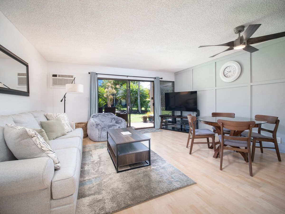Condo in Kihei · ★4.88 · 1 bedroom · 2 beds · 1 bath - Photo 2