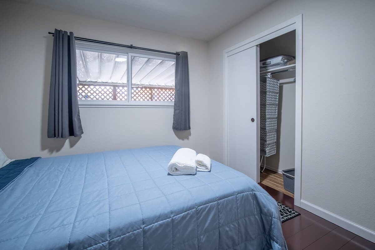 Remodeled Townhouse Near Apple HQ & Santana Row - Photo 2