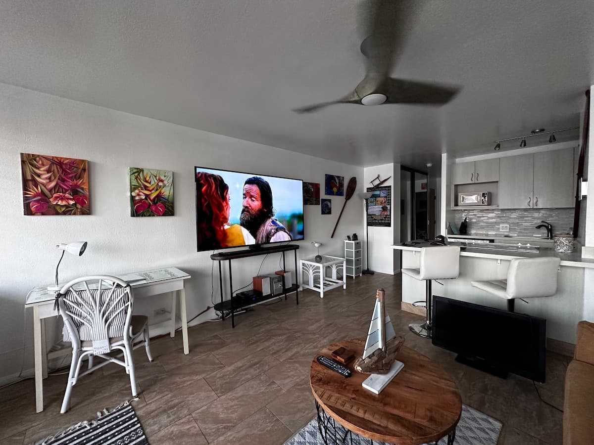 Condo in Wailuku · ★4.9 · 1 bedroom · 1 bed · 1 bath - Photo 1