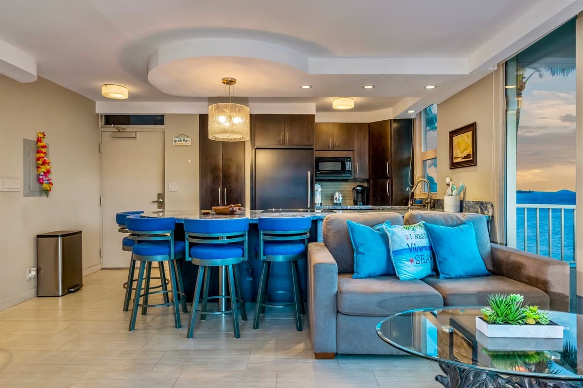 Ocean Front With Ocean View! AC, King Bed, 2 Bath! - Photo 3