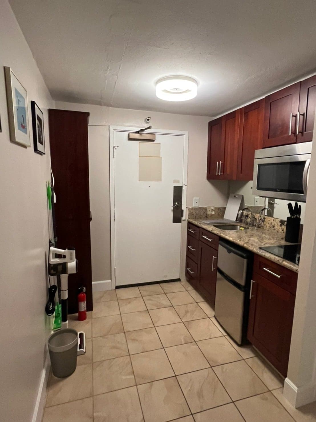 Condo in Honolulu · ★4.5 · 1 bedroom · 2 beds · 1 private bath - Photo 4