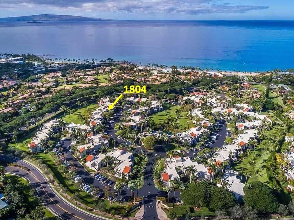 Condo in Kihei · ★4.98 · 1 bedroom · 2 beds · 2 baths - Photo 5