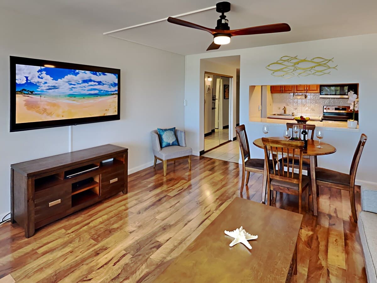 Condo in Kihei · ★4.92 · 2 bedrooms · 3 beds · 2 private baths - Photo 4