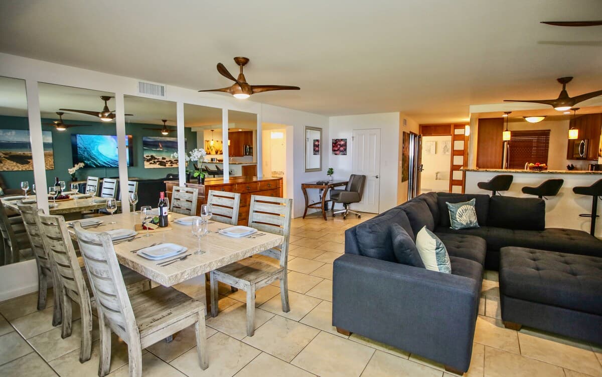 Condo in Kihei · ★4.88 · 3 bedrooms · 4 beds · 2 private baths - Photo 2