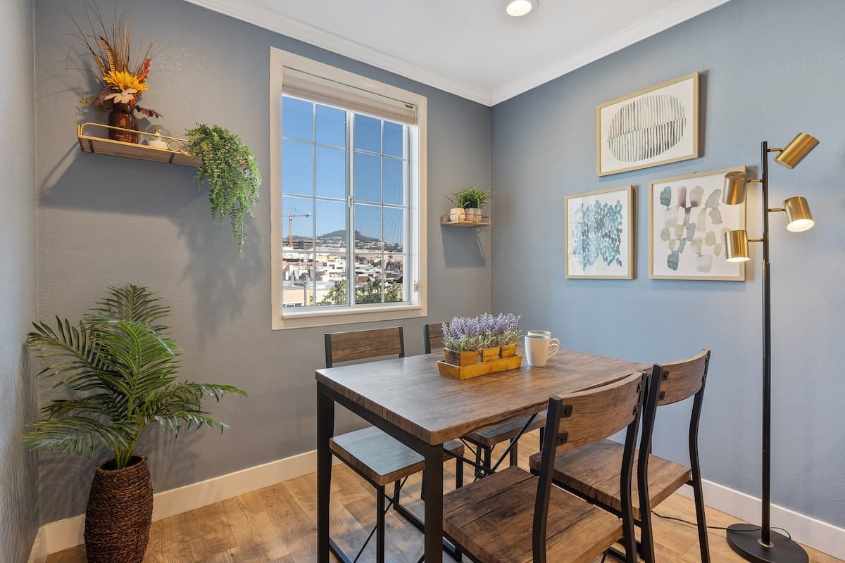 Garden-level Marina home with projector TV - Photo 4