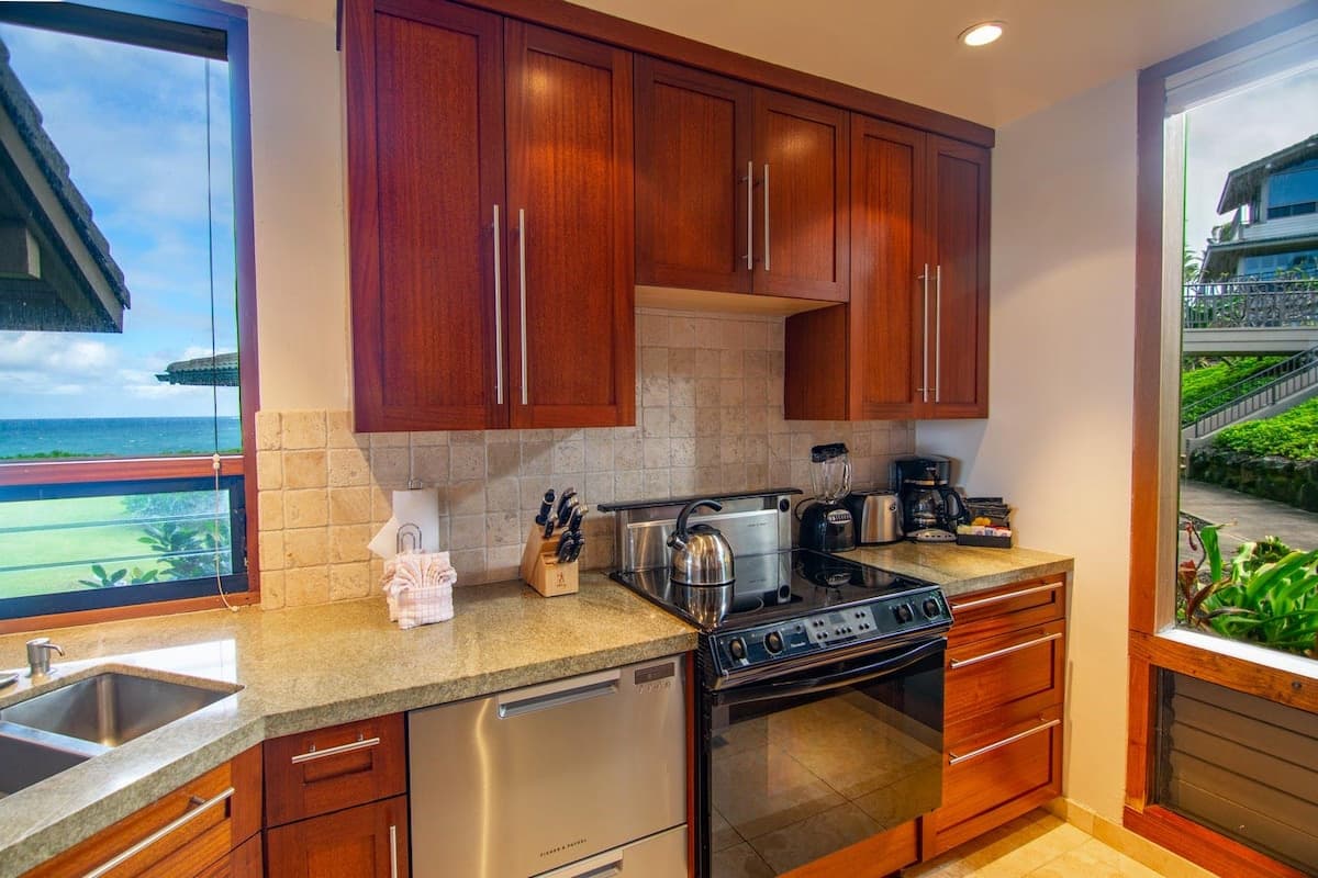 Kapalua Bay Villa 27G3 Oceanfront 1B/1.5B Bonus Rm - Photo 5