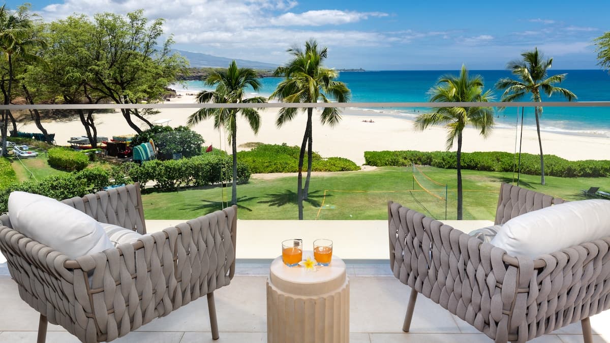Condo in Waimea · ★4.88 · 3 bedrooms · 6 beds · 2 baths - Photo 1