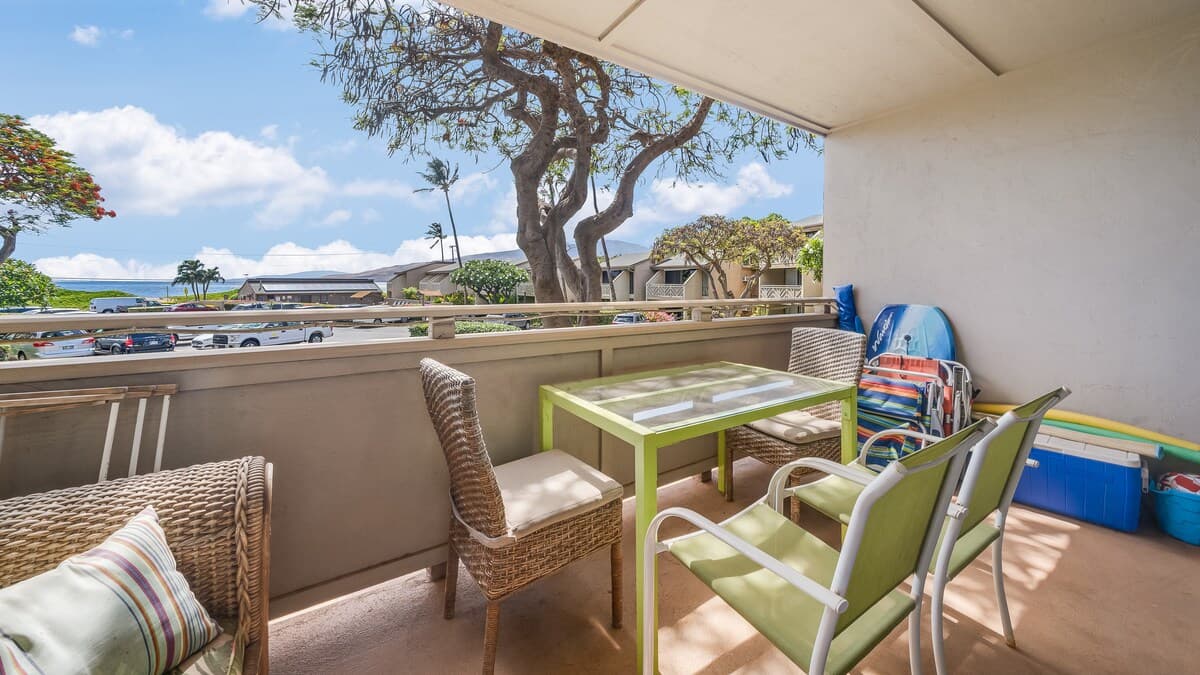 Condo in Kihei · ★4.79 · 2 bedrooms · 3 beds · 1 bath - Photo 5