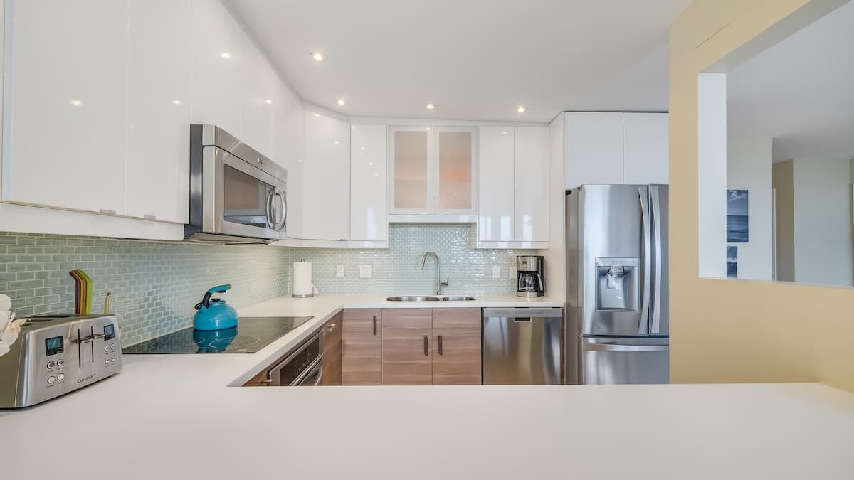 Condo in Kihei · ★4.79 · 2 bedrooms · 3 beds · 1 bath - Photo 1