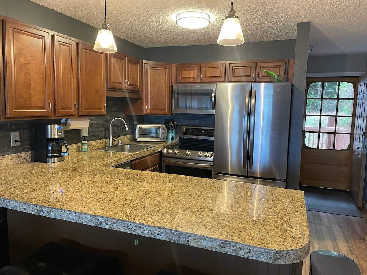 Condo in Lihue · ★4.89 · 2 bedrooms · 2 beds · 1.5 baths - Photo 2