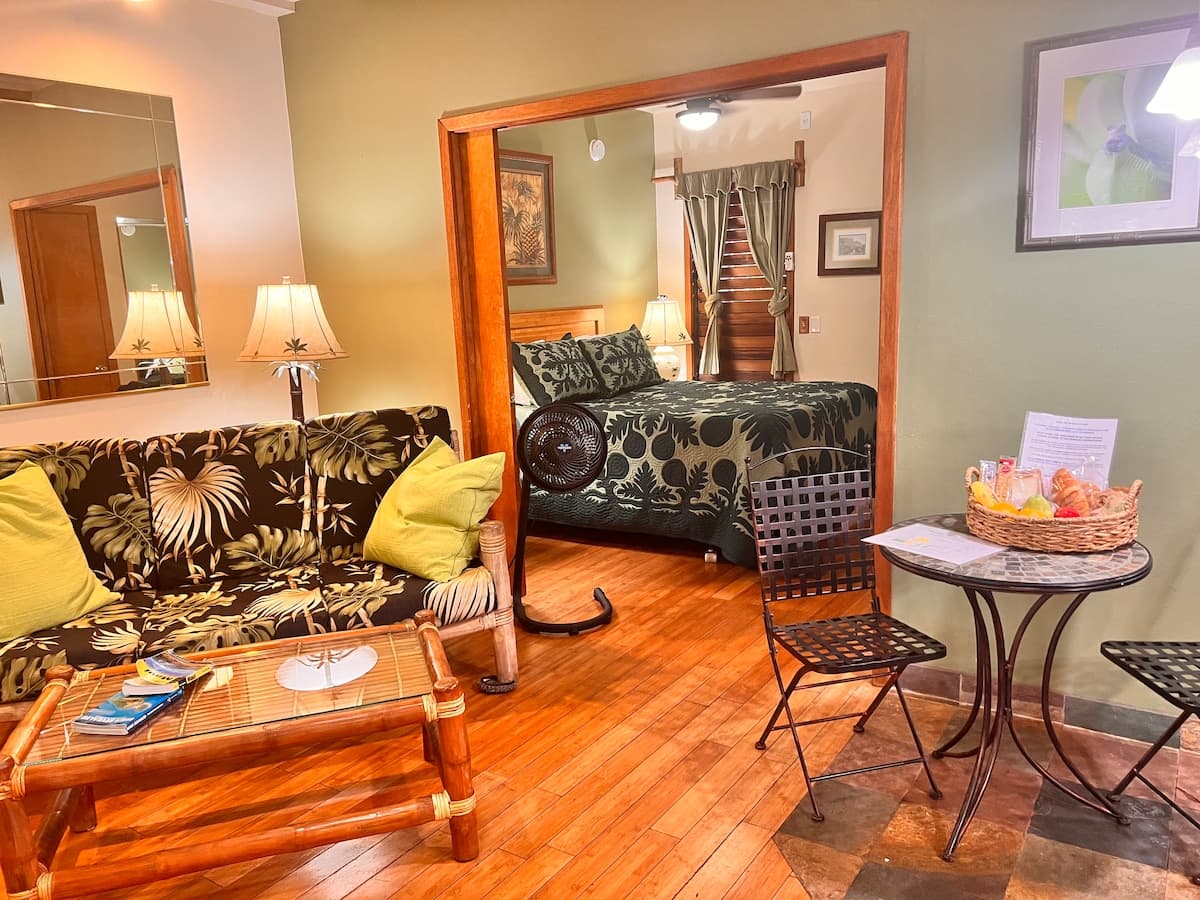 Kihei B & B Papaya (Hawaii GE and TA tax numbers 214-354-3296-01) - Photo 1