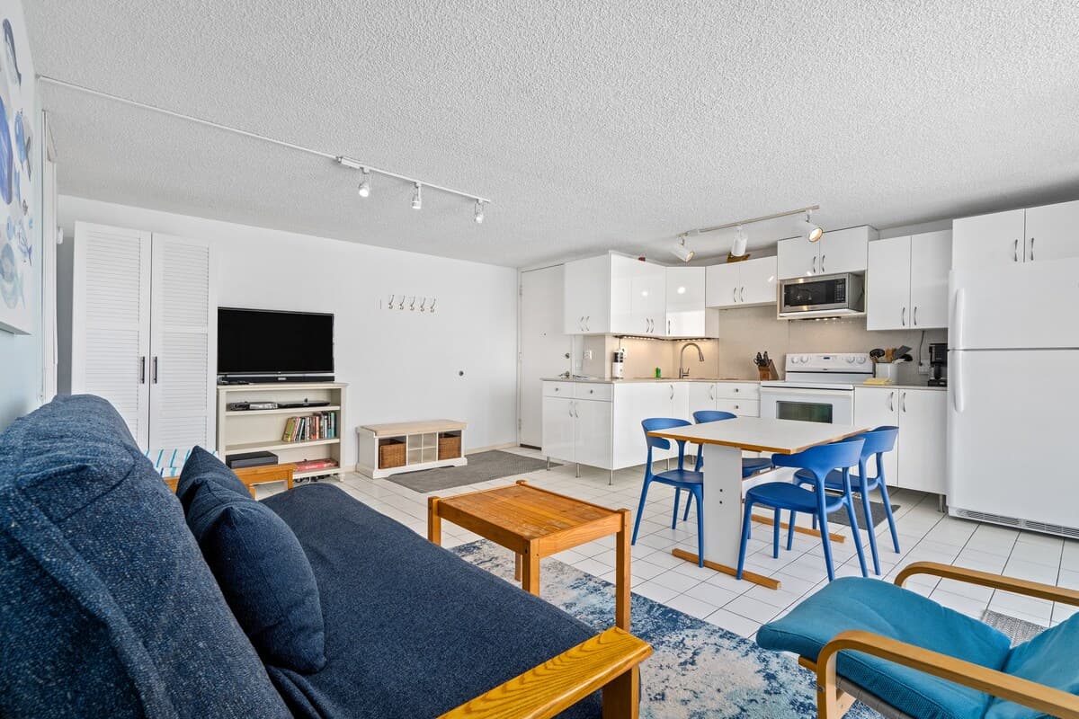 TWP 505 Spacious 1 bedroom condo w/full Kitchen - Photo 1