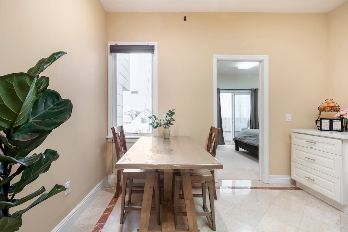Private Garden Guest Suite, Steps to Taraval St - Photo 5