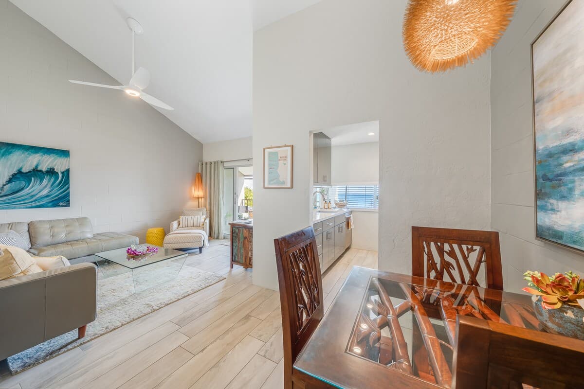Condo in Kihei · ★4.93 · 2 bedrooms · 2 beds · 2 baths - Photo 4