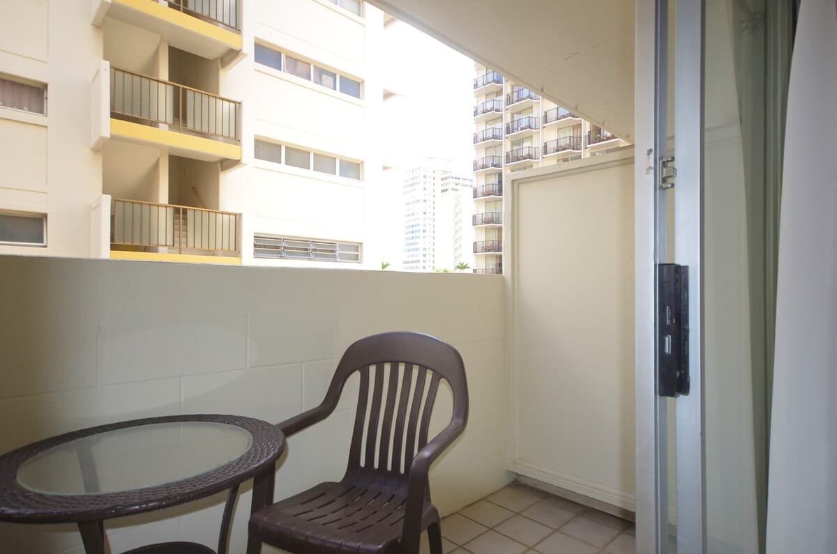 KV708A Waikiki 2450 Prince Edward St Honolulu - Photo 3