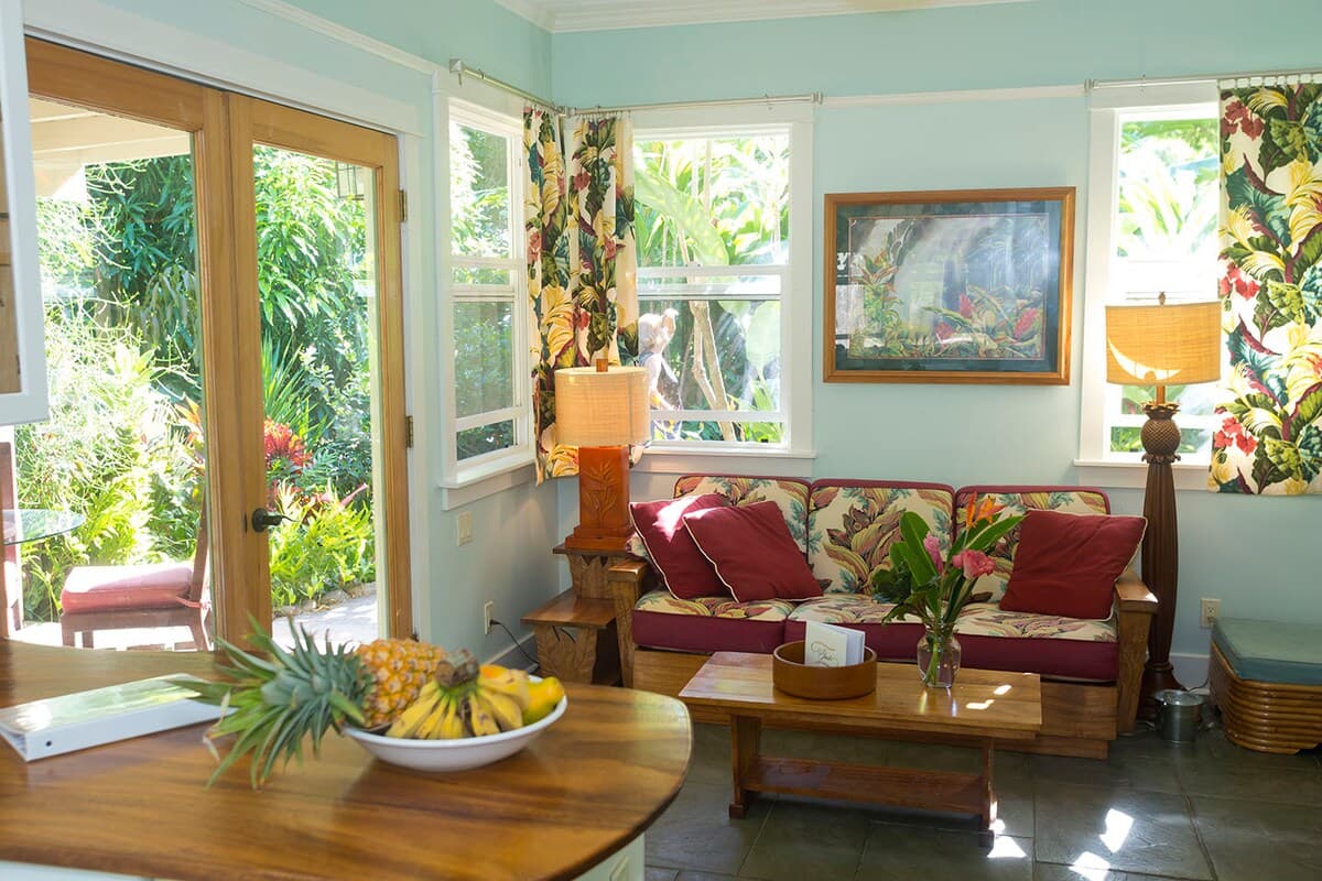 Romantic and Private Cottage and Gazebo for two! - Photo 3