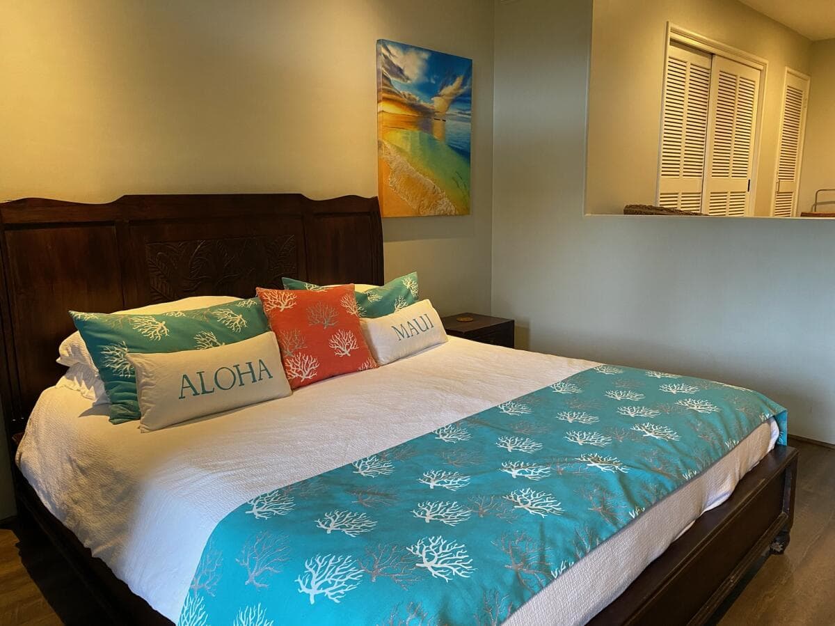 Condo in Kaanapali · ★4.81 · 2 bedrooms · 3 beds · 2 baths - Photo 4