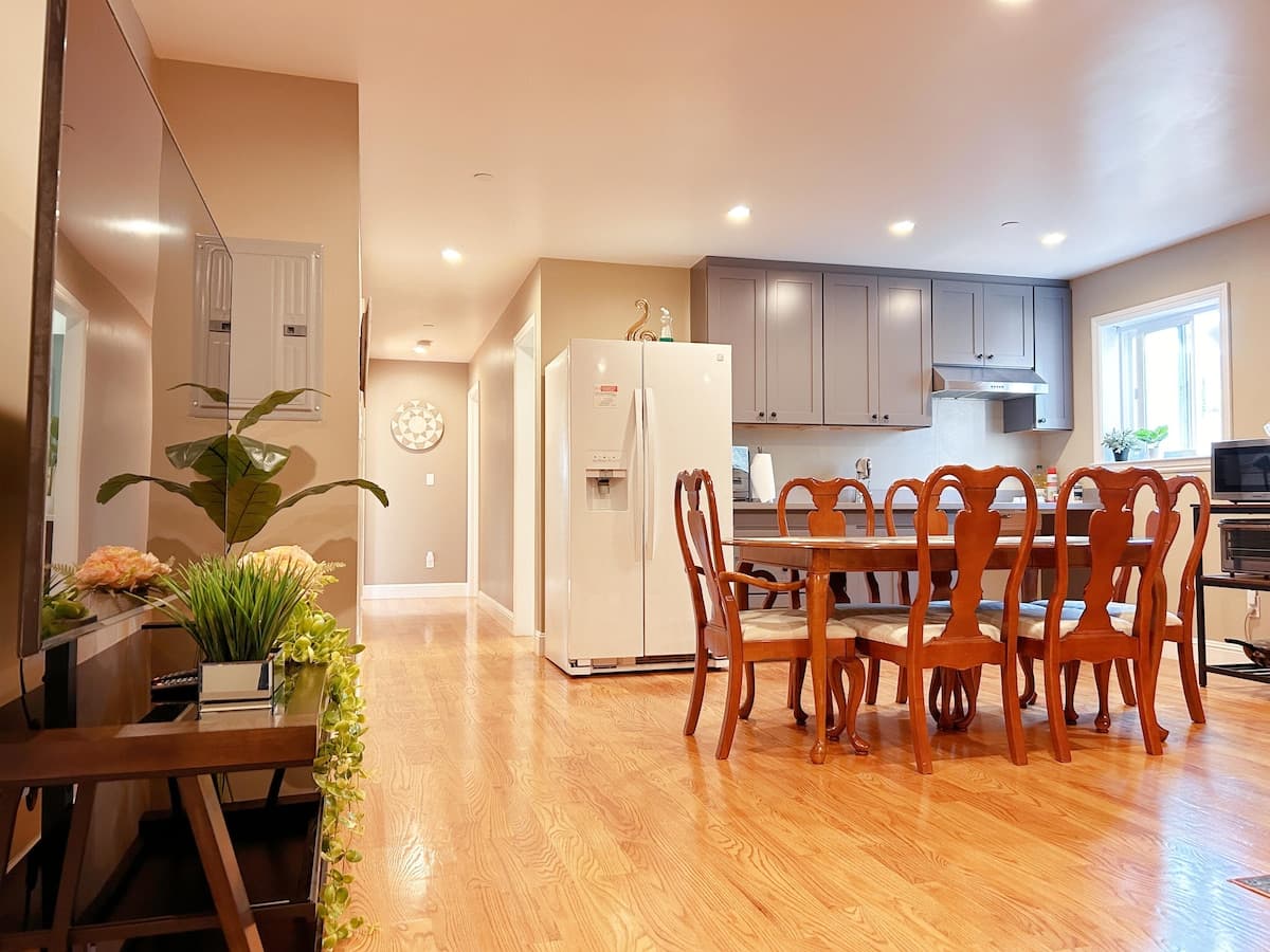 Ground floor 3B3B, close to SFO, one free parking - Photo 1