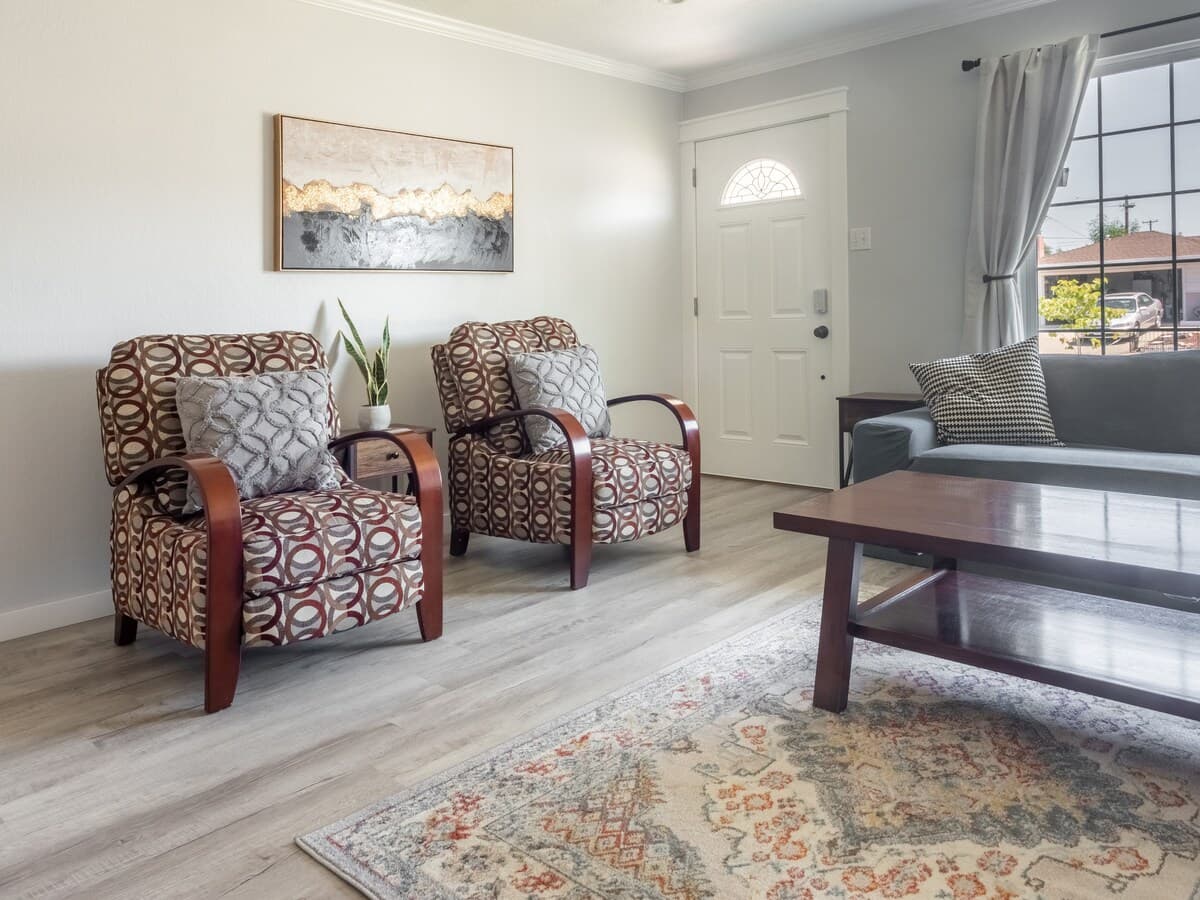 Cozy Pet-Friendly Family Home in Cambrian Park - Photo 4