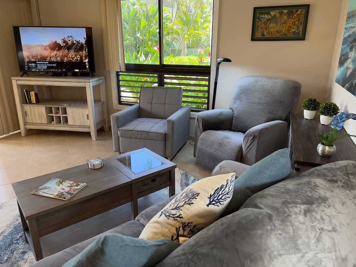 Steps to beach, Kauai Beach Villas E-13, AC, pools - Photo 4