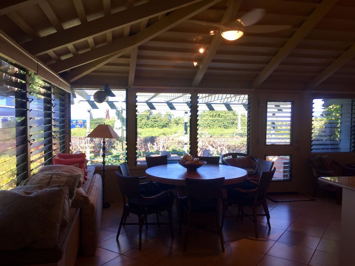 Beautiful Cottage 5 Minutes From Beach - Photo 3