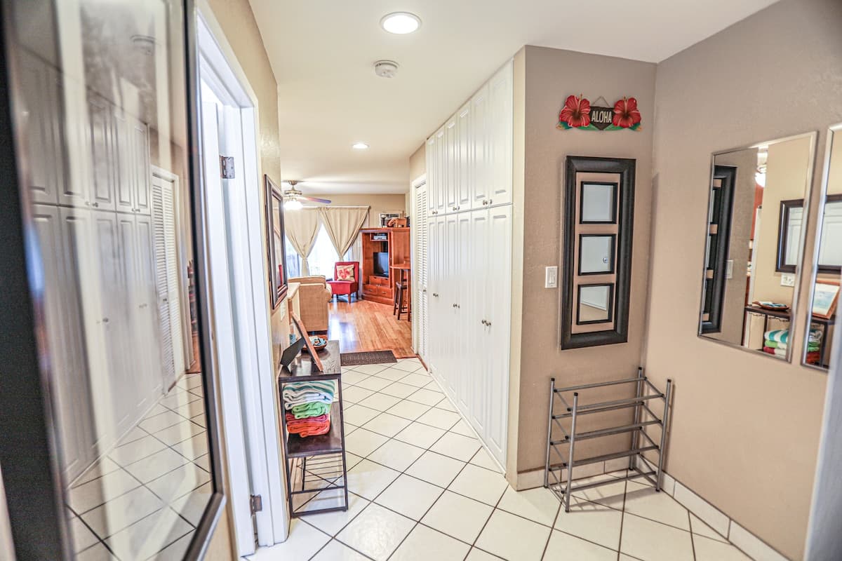 PRIMEwalkable! Ocean is steps, A/C, Parking+Snacks - Photo 3