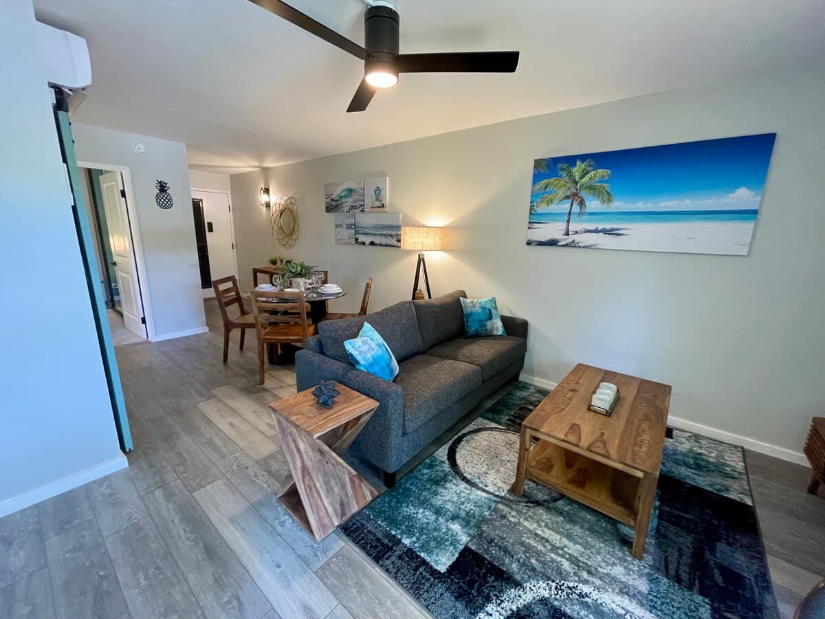 Condo in Lahaina · ★4.94 · 1 bedroom · 2 beds · 1 private bath - Photo 1