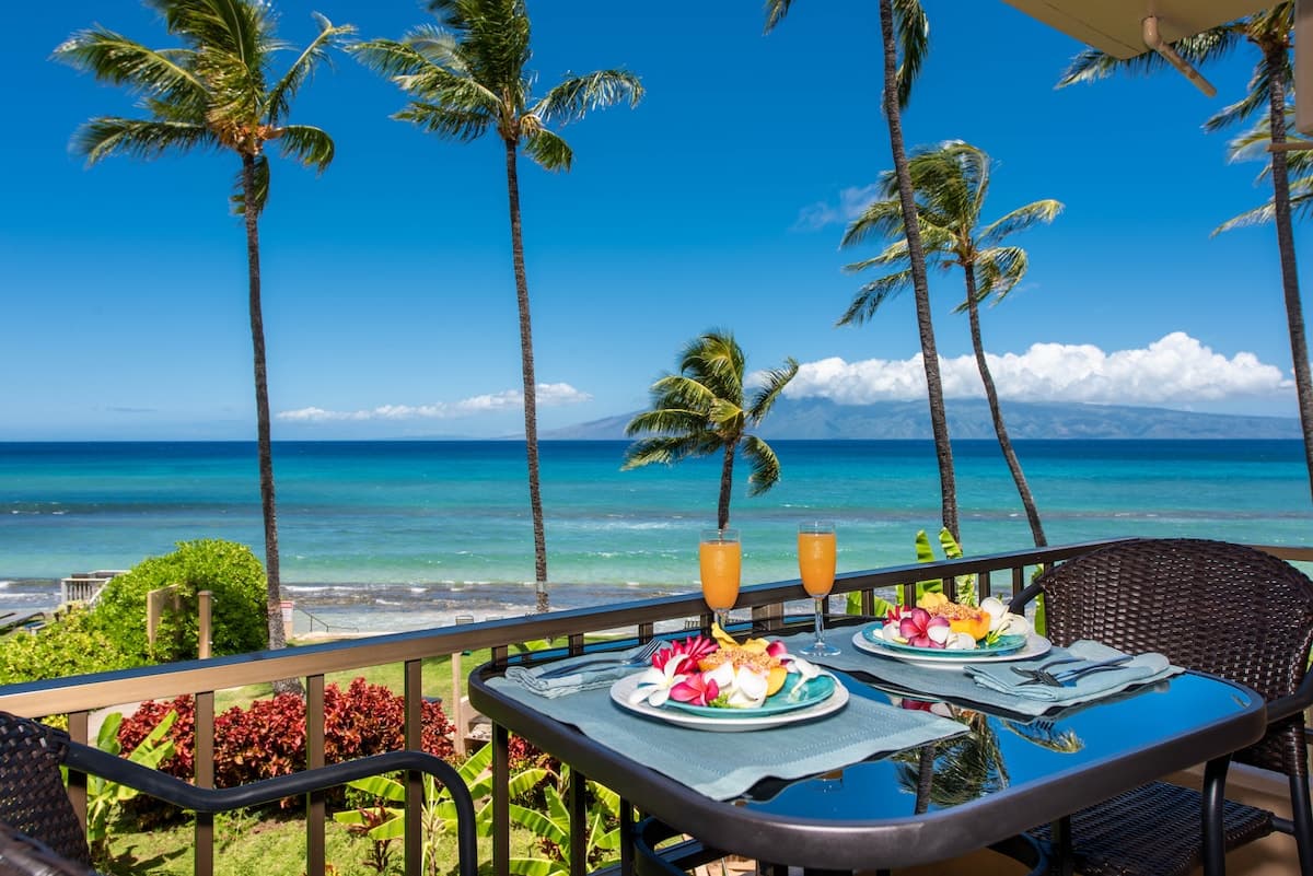 Condo in Lahaina · ★4.94 · 1 bedroom · 1 bed · 1 private bath - Photo 1