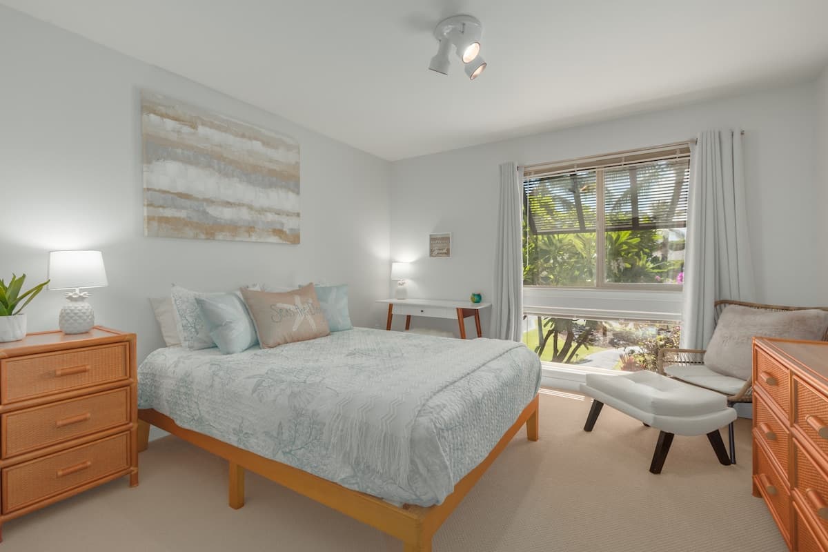 Condo in Waimea · ★4.99 · 3 bedrooms · 6 beds · 2 baths - Photo 5