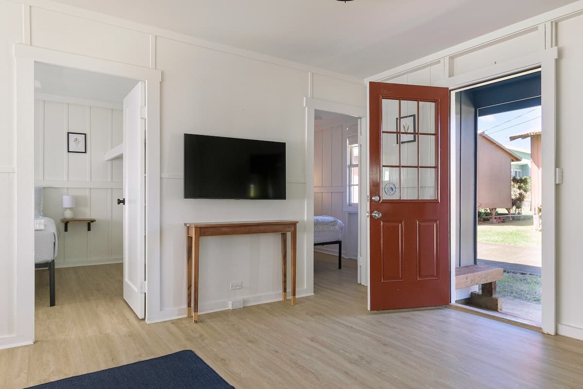 Home in Haiku-Pauwela · ★4.89 · 4 bedrooms · 4 beds · 2.5 baths - Photo 3